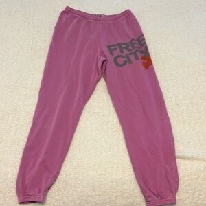Purple free city sweatpants